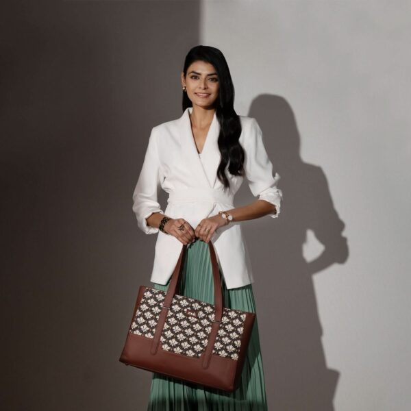 Zouk Bidri Kaiser Maya Multitasker Tote Bag