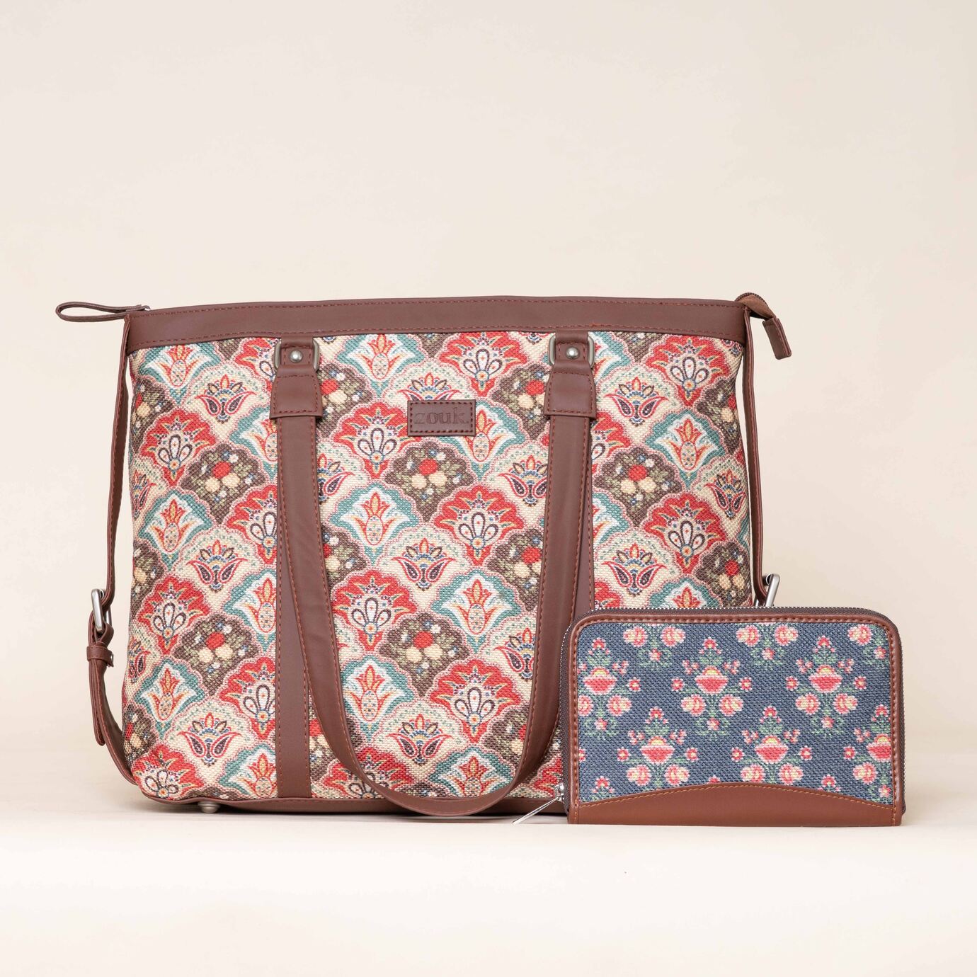 DSC02000edited.jpg Mughal Art Multicolor and Mughal Garden - Office Bag & Chain Wallet Combo - Image 1