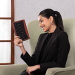 Ikat GreRed Chain Wallet - Image 3