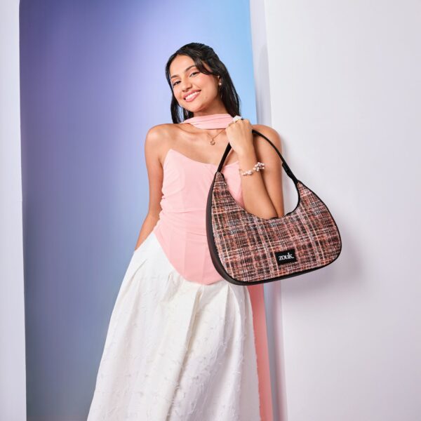 Pixi Baguette - Cashmere Noir (Copper)