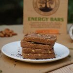 Plant- Powered Original Energy / Granola Bar (50 g), Sweetened Using Dates, Vegan - Image 2