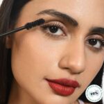 Botanico Super Shield Mascara - Carbon Black 01 - Image 4