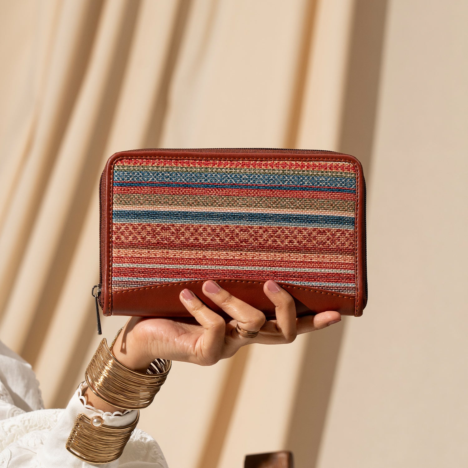 Assam_Tapestry_Chain_Wallet.jpg Assam Tapestry Chain Wallet - Image 1