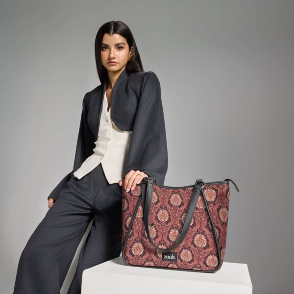 Rhea Kapoor Naisha Tote Bag - Jodhpur Damask