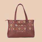 Zouk Jodhpur Damask Maya Multitasker Tote Bag - Image 5