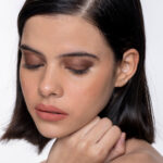 Longwear Brightening Eyeshadow Stick - Image 10
